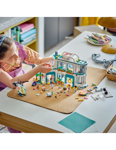 LEGO-42621,Lego Friends Spitalul Orasului Heartlake 42621 LEGO-42621,Lego Friends Spitalul Orasului Heartlake 42621