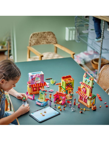 LEGO-43245,Lego Disney Casa Magica A Familiei Madrigal 43245