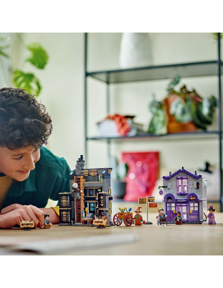 LEGO-76439,Lego Harry Potter Tm Ollivander Si Magazinul De Haine Al Lui Madam Malkin 76439