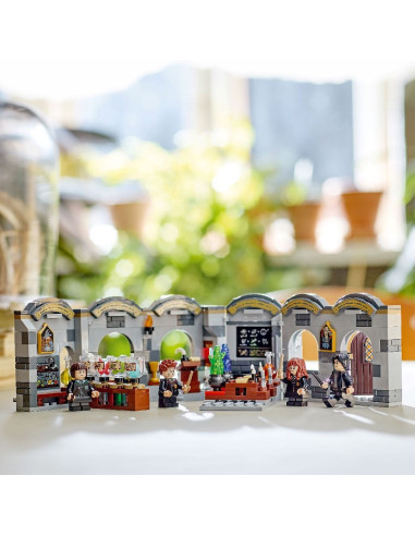 LEGO-76431,Lego Harry Potter Tm Castelul Hogwarts: Lectia De Potiuni 76431