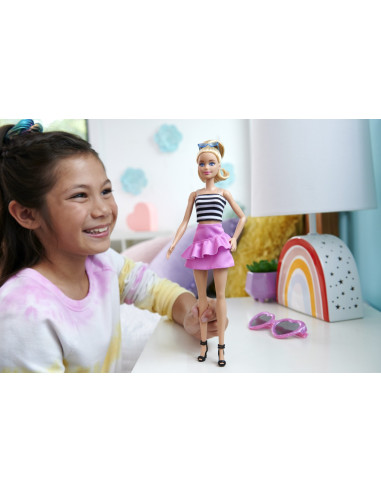 MTHRH11,Barbie Papusa Barbie Fashionista Blonda Cu Parul Prin In Coada Si Fusta Roz