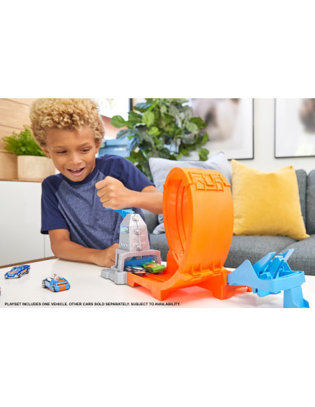 MTGBF81_GTV13,Hot Wheels Circuit Rapid Cu Lansator Pentru Cascadorii Si Masinuta Exclusiva