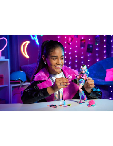 MTHHK55,Monster High Papusa Lagoona Blue Cu Animalut Si Accesorii