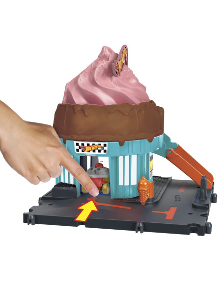 MTHDR24_HTN77,Hot Wheels City Gelateria