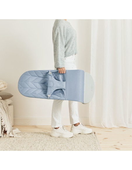 BS-006223A,BabyBjorn - Balansoar Bliss Blue cu aspect delicat de petala, tesatura matlasata