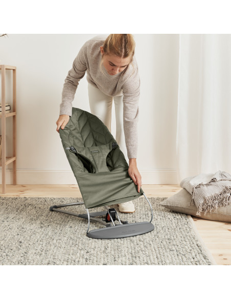 BS-006140A,BabyBjorn - Balansoar Bliss Dark Green cu aspect delicat de petala, tesatura matlasata