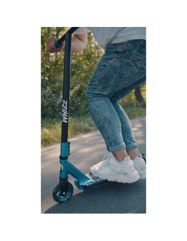 BN-LO-WHIZZ_BLACK_CARBON_YELLOW,Trotineta, Lionelo, Whizz, Pentru Acrobatii, Rulmenti ABEC-9, Sistemul de compresie IHC 9, 20 - 