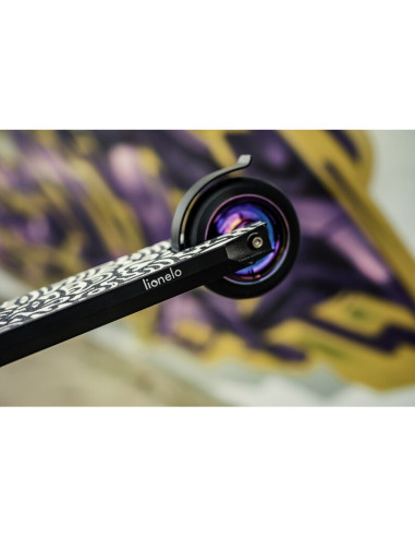 BN-LO-WHIZZ_NEO_BLACK_CARBON_MULTICOLOR,Trotineta, Lionelo, Whizz, Pentru Acrobatii, Rulmenti ABEC-9, Sistemul de compresie IHC 