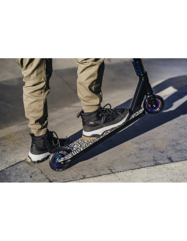 BN-LO-WHIZZ_NEO_BLACK_CARBON_MULTICOLOR,Trotineta, Lionelo, Whizz, Pentru Acrobatii, Rulmenti ABEC-9, Sistemul de compresie IHC 