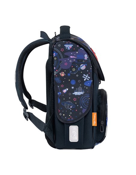 Ghiozdan scoala Tiger Family Nature quest lite, Motiv cities in space