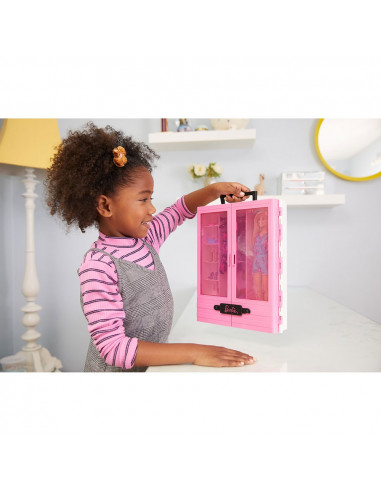 Set Barbie by Mattel Fashion and Beauty Dulap cu haine si