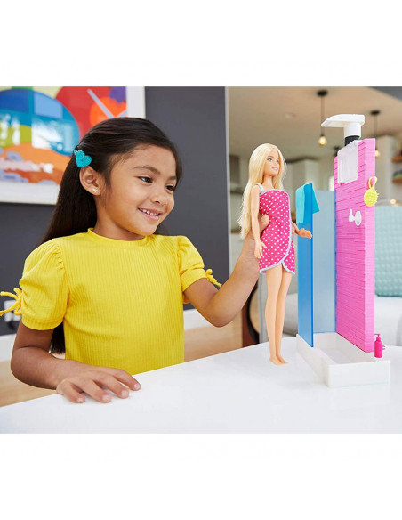 Set Barbie by Mattel Estate cabina dus cu papusa si
