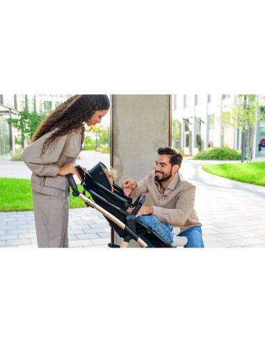 BN-LO-AMBER_3IN1_BLACK_SILVER,Carucior 3 in 1, Lionelo, Amber, Cadru aluminiu, Cu landou intarit si salteluta moale, Scoica auto