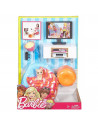 Set Barbie by Mattel Estate Movie Night cu accesorii