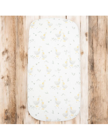 BN-56524,Cearceaf cu elastic, New Baby, Pentru landou, Din Bumbac certificat Oeko-Tex 100, 35 x 75 cm, 0 luni+, Goose