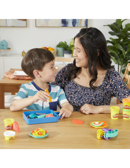 F6904,Playdoh Set Micul Bucatar