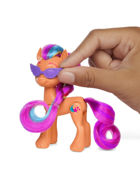 F8725_F8737,My Little Pony Sunny Starscout Pe Scooter Set Figurina Si 4 Accesorii