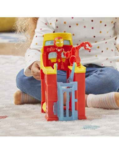 F8842_F9351,Spidey Si Prietenii Extraordinari Scena De Joaca Turnul Lui Iron Man Si Figurina Iron Man 10cm