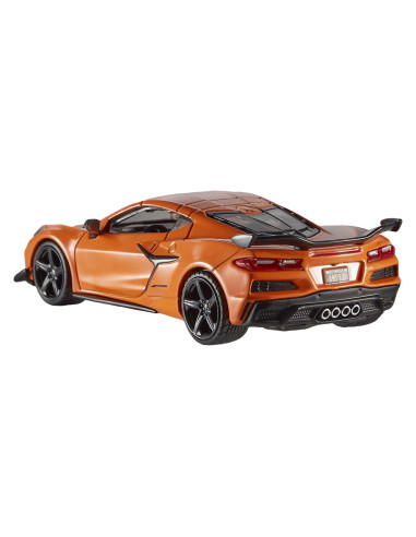 MTHMD41_HWT05,Hot Wheels Premium Real Riders Masinuta Metalica 23 Corvette Z06 Scara 1:43