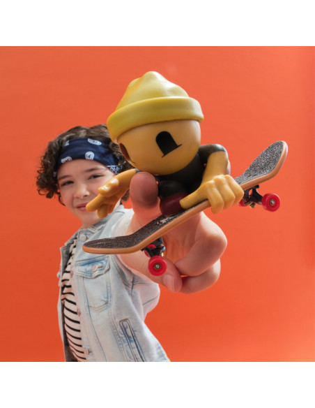 VV-6071054_20148752,Tech Dech Sk8 Crew Pachet Placa Si Figurina 9.6cm Casca Galbena
