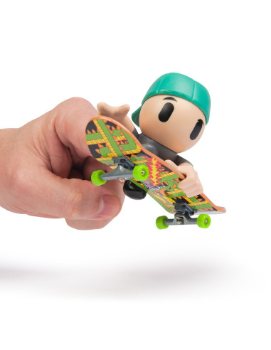 VV-6071054_20148753,Tech Dech Sk8 Crew Pachet Placa Si Figurina 9.6cm Sapca Verde