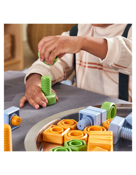 G300590,Suruburi si piulite, set de activitati cu 84 piese, Guidecraft