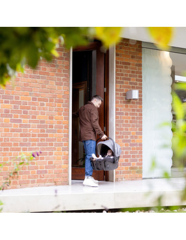 BB-C2304ABECL000,Joie - Scoica auto cu ISOFIX integrat Sprint Signature Eclipse, nastere - 75 cm, testata inclusiv la impact lat