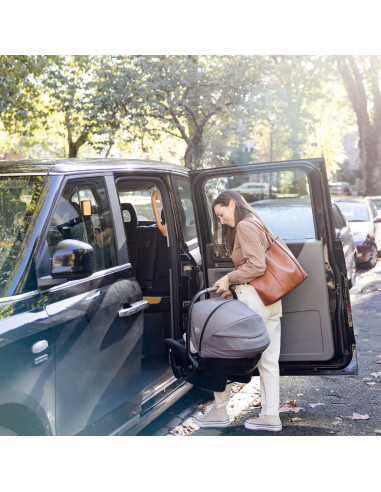 BB-C2304AACBN000,Joie - Scoica auto cu ISOFIX integrat Sprint Signature Carbon, nastere - 75 cm, testata inclusiv la impact late