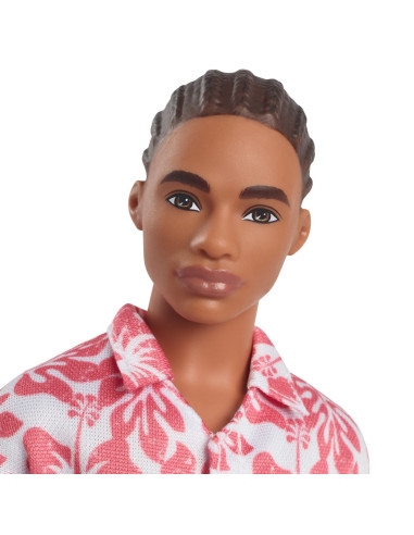 MTDWK44_HYT99,Barbie Papusa Baiat Fashionistas In Salopeta Stil Hawaian Si Sandale Verzi