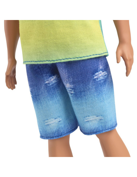 MTDWK44_HYV00,Barbie Papusa Baiat Fashionistas Brunet Cu Maiou Ombre Si Pantaloni Scurti De Blugi