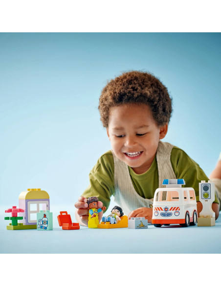 LEGO-10447,Lego Duplo Ambulanta Si Sofer 10447