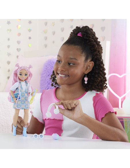 MTJDD74,Barbie Dream Besties Papusa Daisy Jean