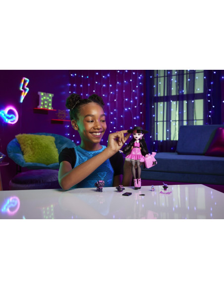 MTHRP64,Monster High Papusa Draculaura Si Animalutul Count Fabulous