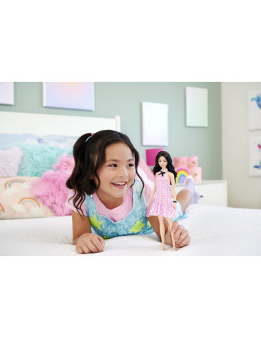 MTHRH21,Barbie Papusa Barbie Fashionistas Bruneta Cu Rochie Roz In Carouri