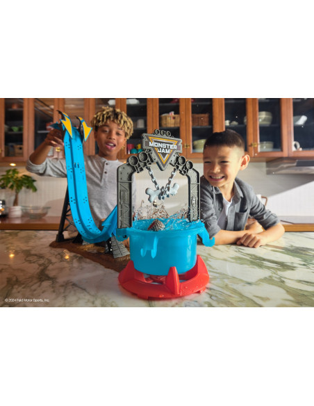 VV-6072014,Monster Jam Mud Blasters Set Aruncatoare De Noroi