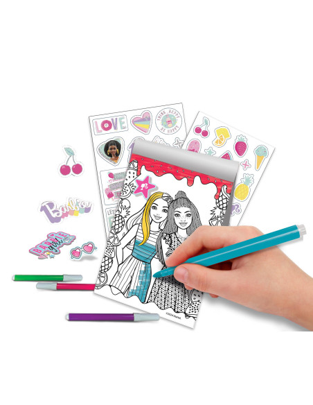L104666,Set creativ - Bagajul lui Barbie