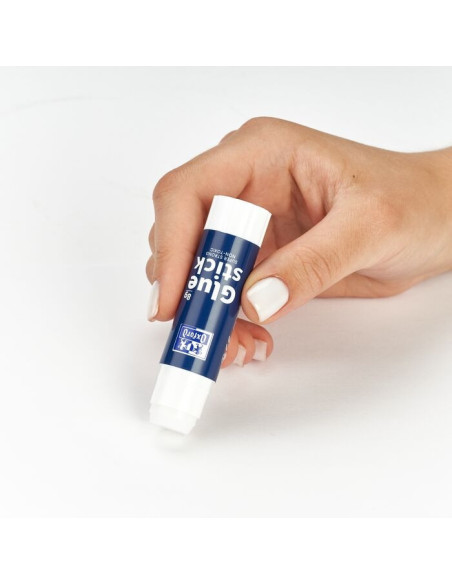 400174389,Lipici solid stick oxford 8gr