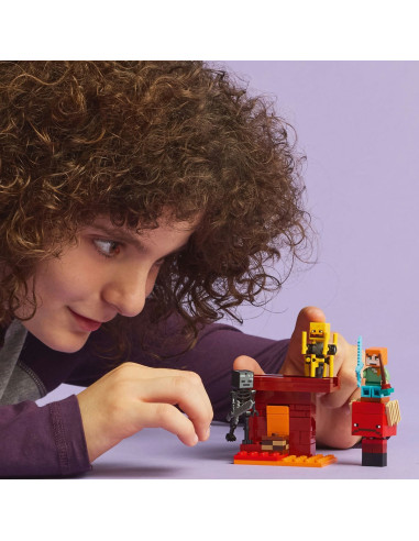LEGO-21266,Lego Minecraft Batalie Deasupra Lavei În Nether 21266