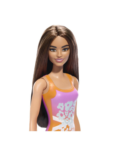 MTDWJ99_HXX50,Papusa Barbie Bruneta Cu Costum De Baie Inflorat