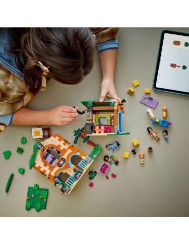 LEGO-42654,Lego Friends Ferma Si Grajd Pentru Ponei 42654