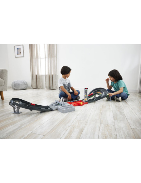 MTJDY16,Hot Wheels Racing Cuircuit De Curse Grand Prix Formula 1 Cu 3 Masinute Incluse