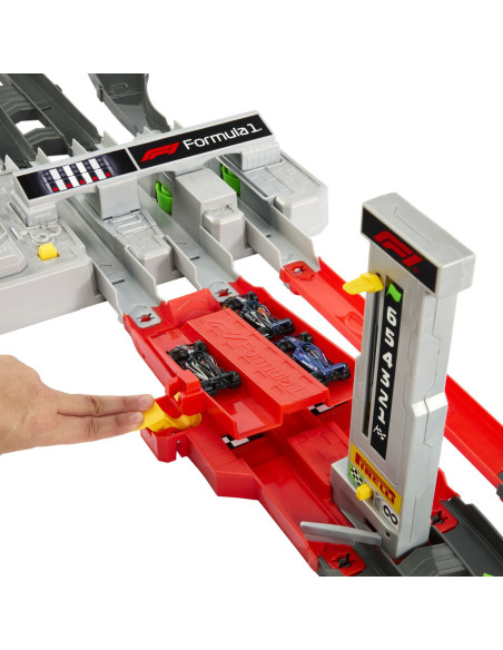 MTJDY16,Hot Wheels Racing Cuircuit De Curse Grand Prix Formula 1 Cu 3 Masinute Incluse