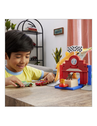 MTJFL57,Cars Race And Rescue Set De Joaca Curcuit De Salvare Si 3 Masinute Metalice