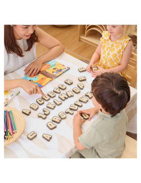 G301409,Litere cu aspect de scoarta de copac, 36 piese, Guidecraft