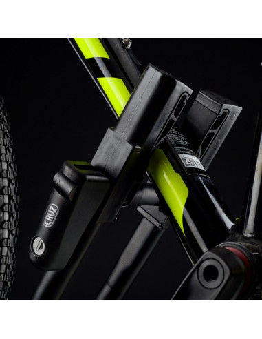 940-015,Suport biciclete Cruz Race Dark cu prindere pe bare transversale - Negru