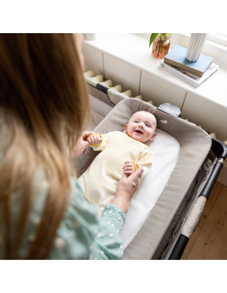 BB-P1028LAF02000,Joie - Patut pliant Commuter Change Gray Marble, cu cosulet detasabil inclus