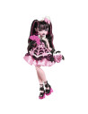 MTJBG74,Monster High Ziua De Nastere Dulce Si Infricosatoare Papusa Draculaura Cu Accesorii