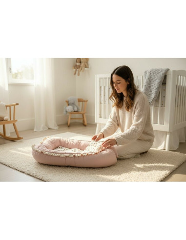 BN-6426972031387,Cosulet bebelus, MimiNu, Premium, Pentru dormit, Baby Nest 55 x 75 cm, Cu Volanase si dantela, Husa 100% bumbac