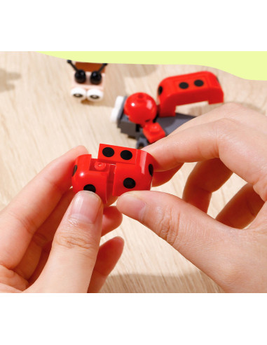 DLEH740,Blocuri constructii tip lego Deli, model insecte asortate
