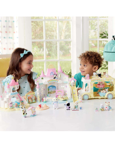 SF5746-MG,Sylvanian Families - Loc De Joaca Cu Piscina